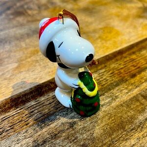 1958/1966 Snoopy Christmas Ornament with Christmas Tree appropriate 2.5”